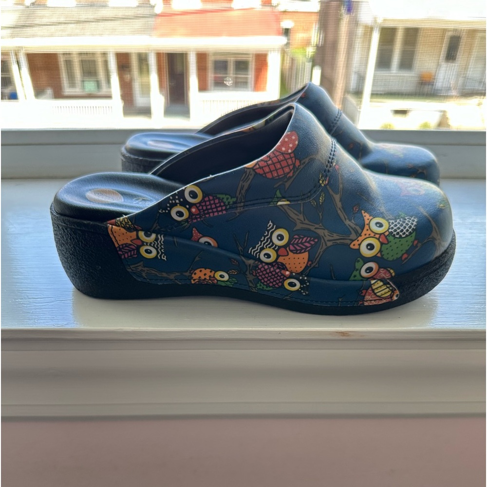 Clogs